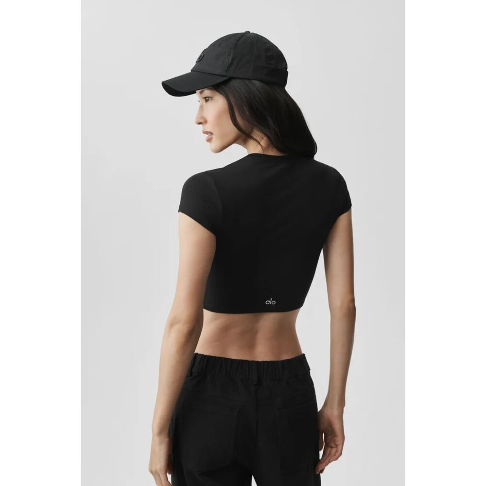 Alo Yoga Black Ribbed Cropped V-Neck Top – Size XS